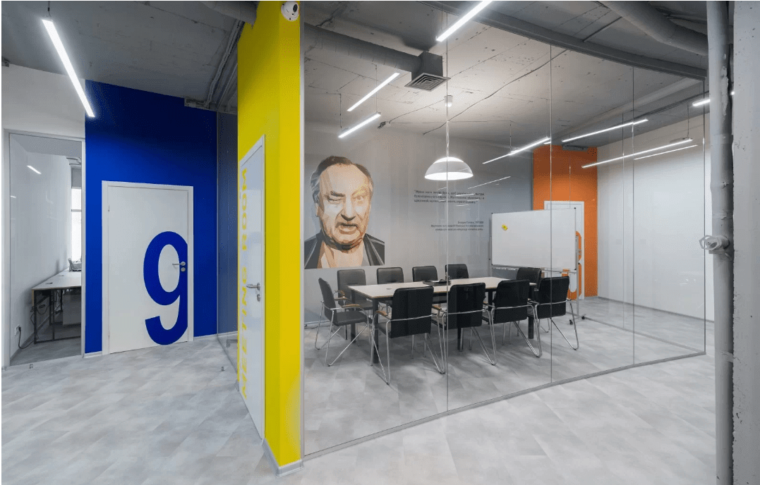 yevhena konovaltsia street peremoga space